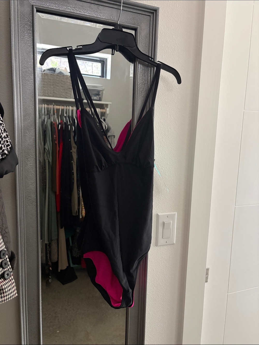 Black & Fuchsia One-Piece Swimsuit - Sleek V-Neck Swimwear